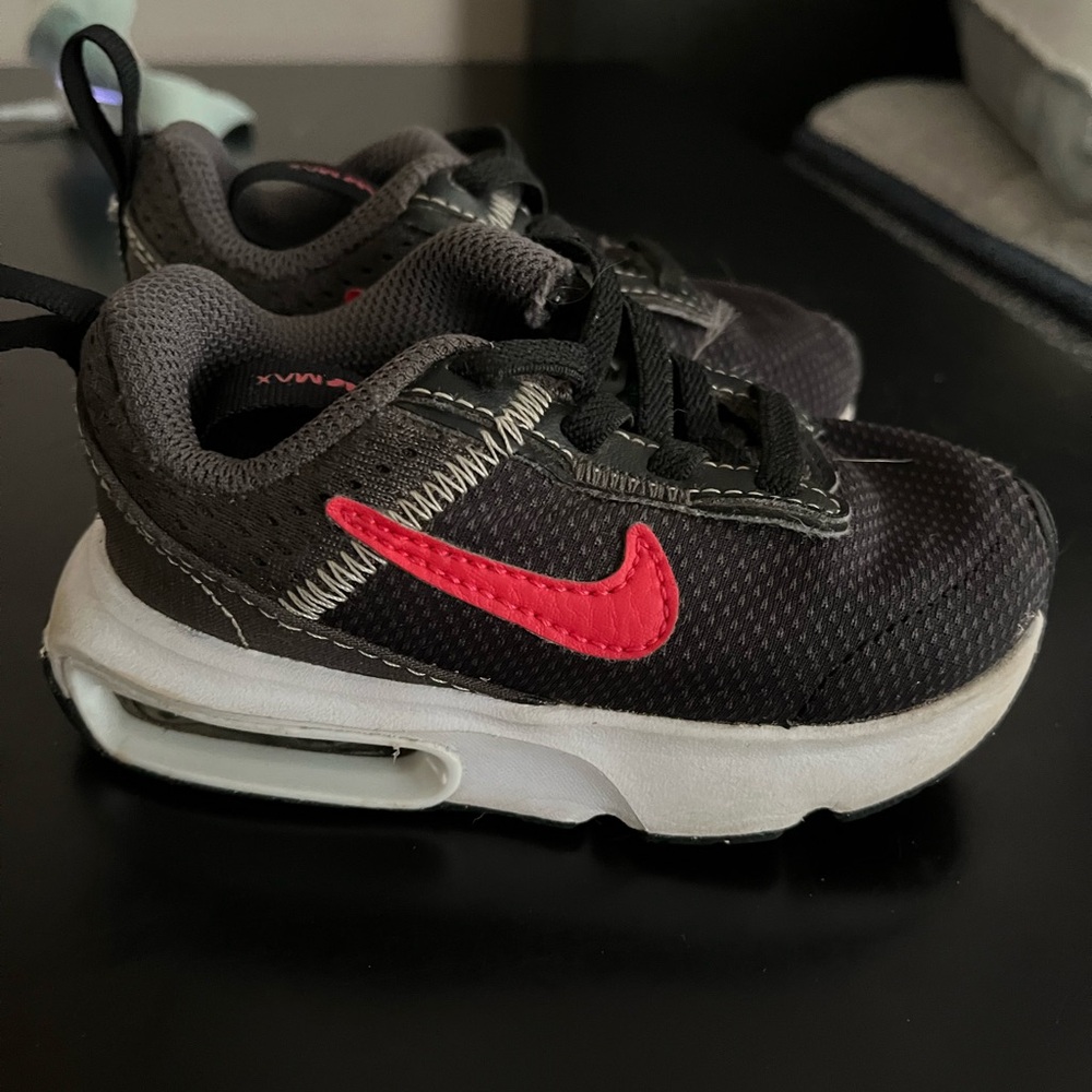 Nike Black and Red Air Max Sneakers